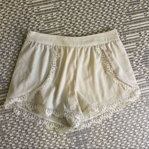 Cream Shorts with Lace detail